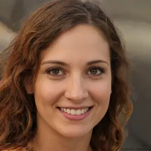 Smiling customer feedback avatar for Quick Roofing services